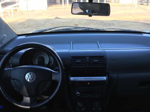 Imagem 4 de 5 de Volkswagen Spacefox 2010 1.6 Route Total Flex 5p