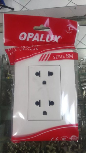 Opalux Tomacorriente Doble Universal Línea Tierra 3 Unidades
