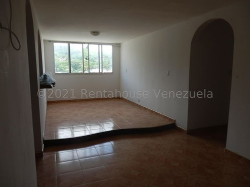 Imagen 3 de 10 de Gehijka Dominguez Ofrece En Venta Hermoso Apartamento