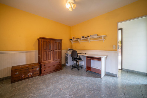 Venta Casa En Bella Vista En Barrio Cerrado