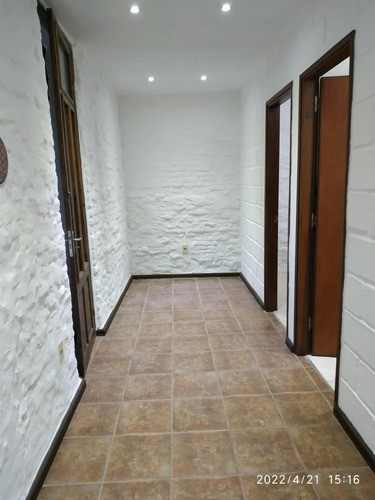 Imagen 6 de 12 de Preciosa Casa 3 Dormitorios En La Comercial!!