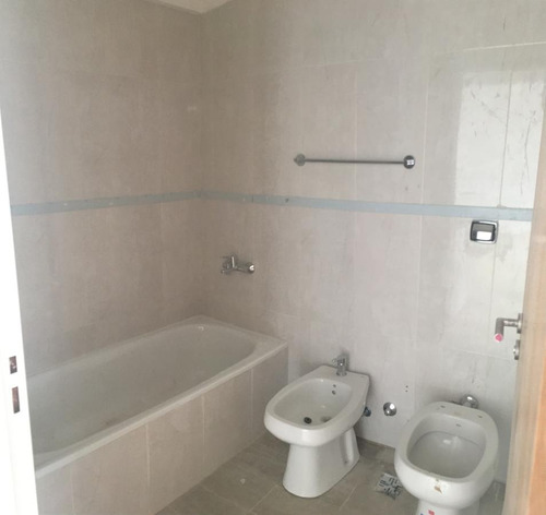 Tacuari Y Belgrano - Piso Alto - Apto Profesional - 100% Luz