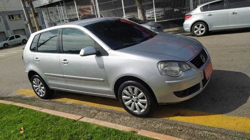Imagem 8 de 12 de Volkswagen Polo Hatch 1.6 8v 4p 2011