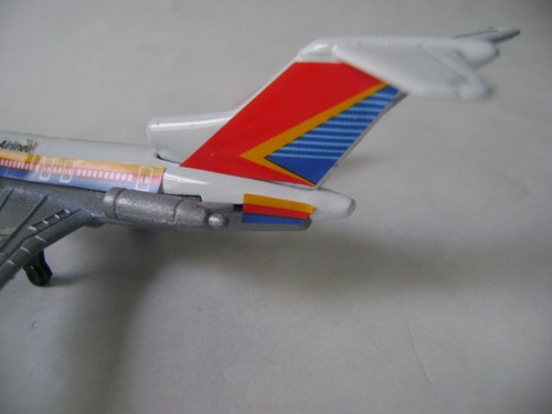 Imagen 7 de 10 de Nico Avion Metal Airlines Int. Lines 27 13 X 10 Cm (avv 40)
