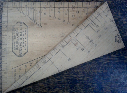 Imagen 3 de 4 de Escuadra De Madera Para Costura * Instituto Sannia * 1940 *