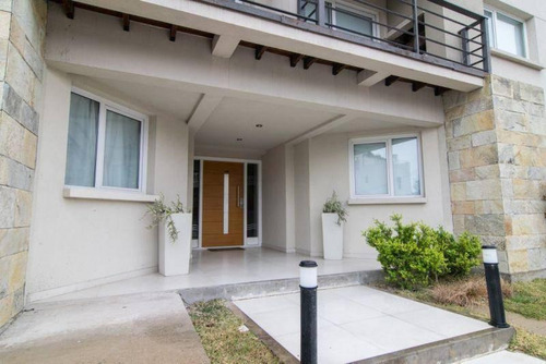 Imagen 2 de 7 de Departamento En Venta - 2 Ambientes - Pinamar Centro