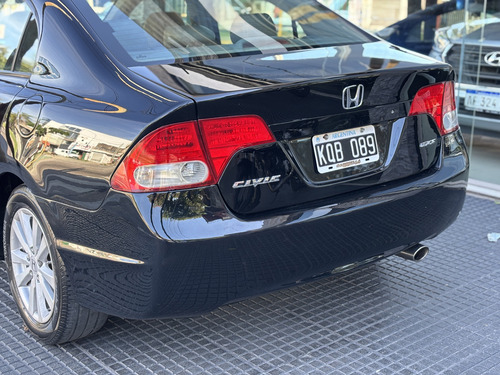 Honda Civic 1.8 Exs Mt