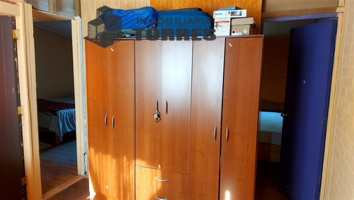Casa En Venta De 3 Dorm. En La Florida