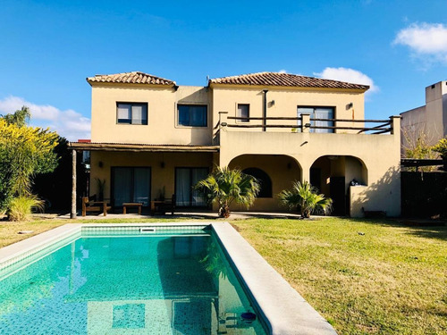 Imagen 11 de 17 de Excelente Casa En Alquiler - Santa Clara - Tigre