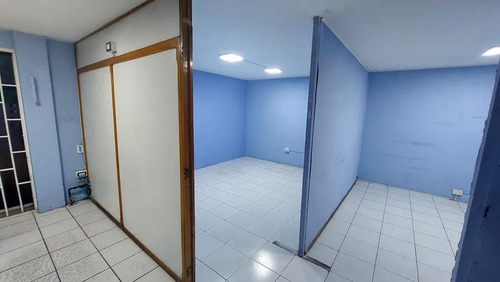 Plaza Ñuñoa Edificio Acuario Local En Venta