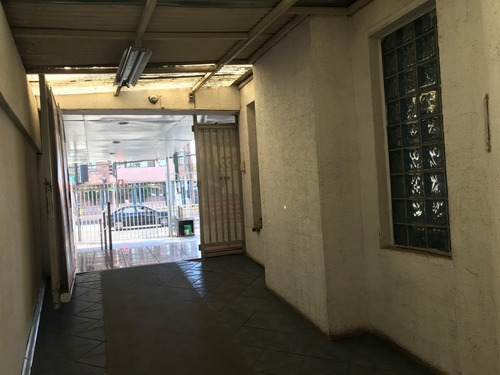 Se Vende Gran Construcción, Ideal Centro Medico, Oficinas,