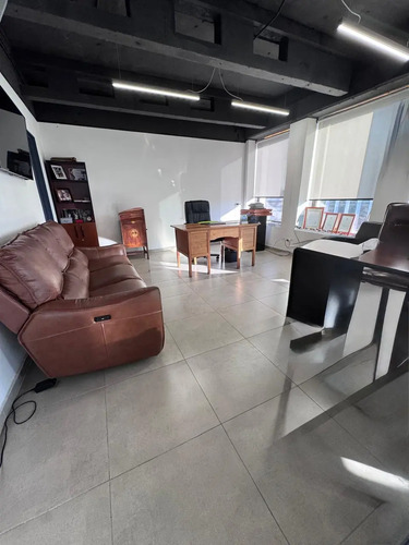 Oficina Torre Santa María, Excelente Conectividad