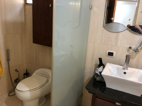 Imagen 6 de 30 de En Venta Una Espectacular Y Lujosa Quinta, Totalmente Equipada Y Amoblada, Ubicada En Bosque Valle.