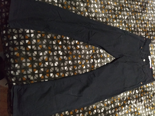 Pantalón Negro Levis