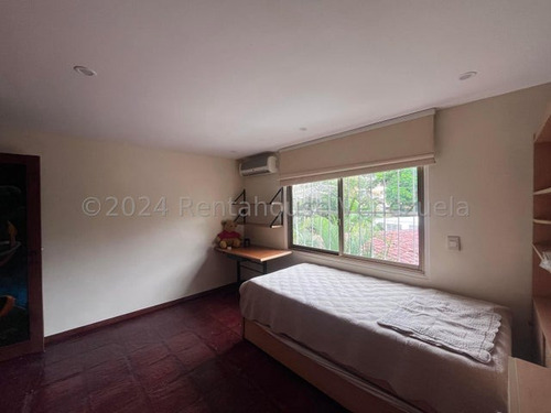 Impecable Y Bello Apartamento En Alquiler Ubicado En San Román 24-22455