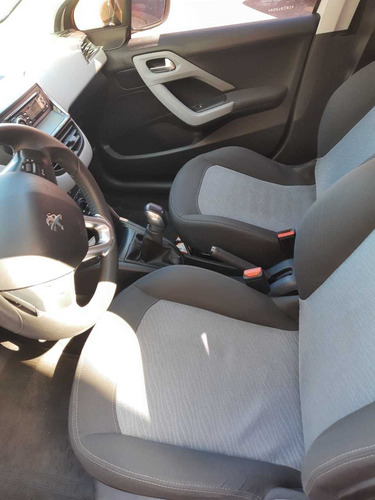 Peugeot 208 1.5 Allure 2013