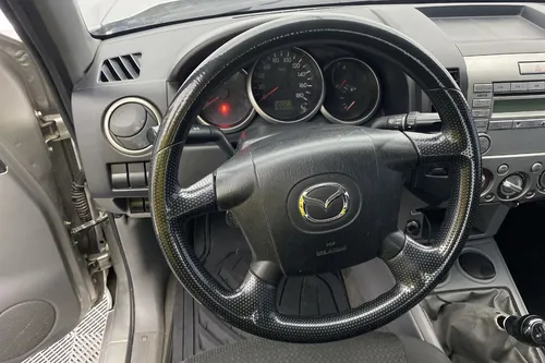 Mazda BT-50 B22D29 MT 2200CC 4X2