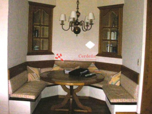 Casa En Golf, 4 Dormitorios *- Ref: 1064