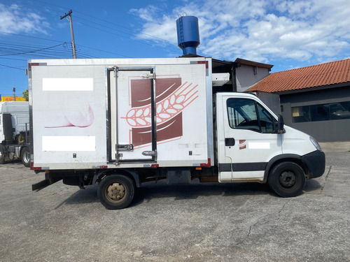 Iveco Daily 35s14 Bau Refrigerado -10 Unico Dono