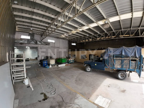 Bodega Comercial En Renta, Av. Cantera, Chihuahua