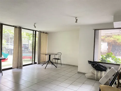 Departamento En Venta De 3 Dorm.,3 Baños, Colón, Vespucio