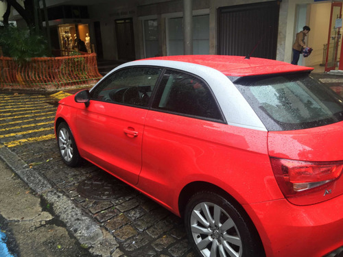 Audi A1 1.4 Tfsi Attraction S-tronic 3p 2011