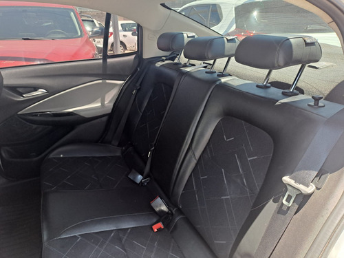 Chevrolet Onix plus 1.0 Turbo Premier Mt