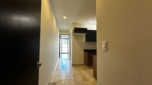 Departamento-estudio En Complejo Vertical, Zona Norte Premium, Mérida. Venta