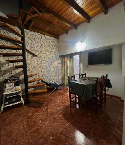 Casa De 2 Dormitorios En Calle San Martín 100, Tandil