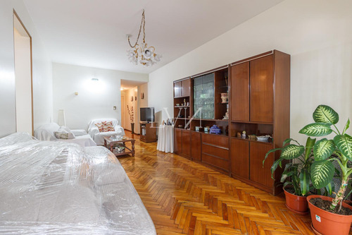 Venta Departamento 3 Ambientes Con Dependencia Y Patio - Balvanera
