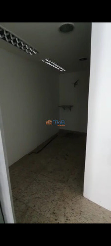 Imagem 8 de 11 de Excelente Loja No Centro Comercial De Macaé - Lj016