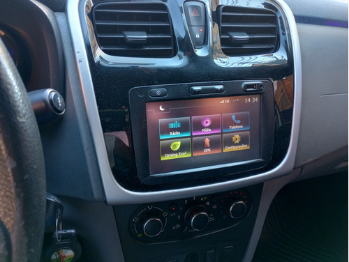 Renault Logan 1.6 Expression Hi-power Easy-r 4p