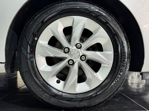 Chevrolet Onix ONIX SEDAN PLUS LT 1.0 12V TB FLEX AUT.