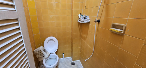 3 Quartos (suíte) Amplo Na Quadra De Praia De Copacabana