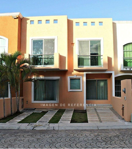 Casa En Venta En Av. Cancun, Q. Roo Pm811