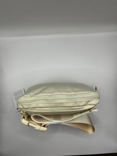 Belt Bag Lulu Everywhere 1l Color Bone Beige Beige Lisa