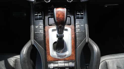 Porsche Cayenne 4.8 V8 Tiptronic S At