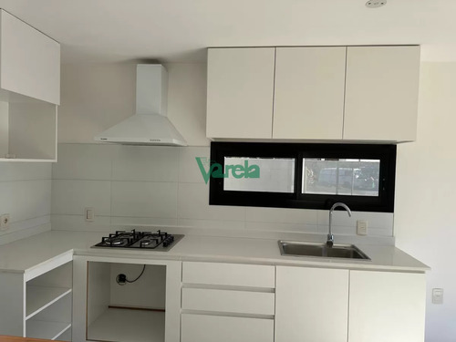 Casa En Venta A Estrenar En Lomas De Solymar 3 Dormitorios