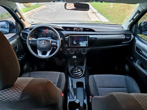 Toyota Hilux 4x2 D/c Dx 2.4 Tdi6 M/t 2016