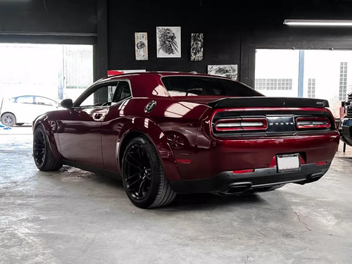 Dodge Challenger 6.2 Srt Hellc At