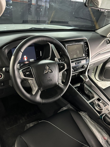 Mitsubishi Montero 2023