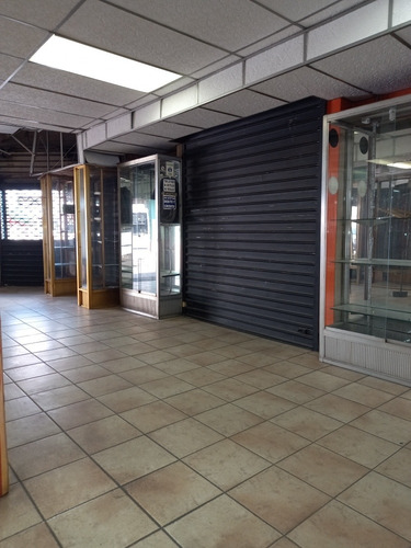 Imagen 7 de 13 de Av. Lara Centro Local De Oportunidad Punto Comercial Luz Cas