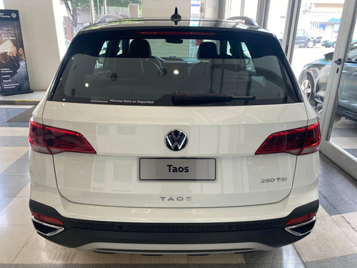 Imagen 4 de 17 de Volkswagen Taos Highline Bi Tono 250 Tsi Du