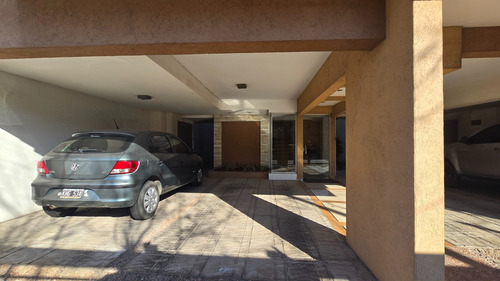 Departamento 2 Ambientes Con Cochera- Alquiler- Castelar