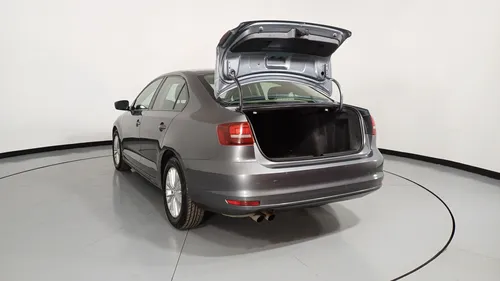 Volkswagen Jetta 2.0 Live Mt