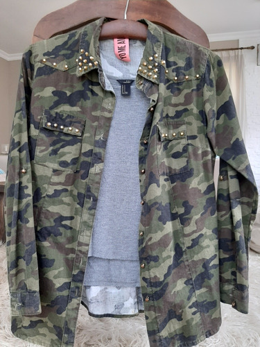 Camisa Camuflada Con Tachas. T Small. Con Remera De Regalo!