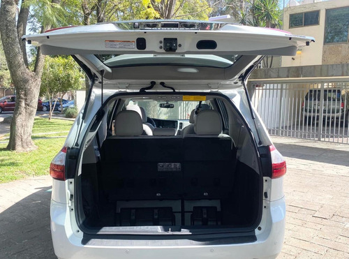 Toyota Sienna 3.5 Limited At