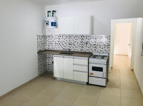 Imagen 4 de 8 de Departamento En Venta En José C Paz