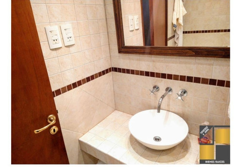 Imagen 10 de 14 de Casa En Venta En Valentin Alsina 3 Dormitorios