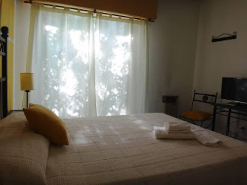Imagen 3 de 7 de Hotel Con Proyecto De Reforma En Zona Costanera De Gualeguaychu
